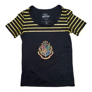 Universal Black and Yellow Short Sleeve Tee with Bold Design